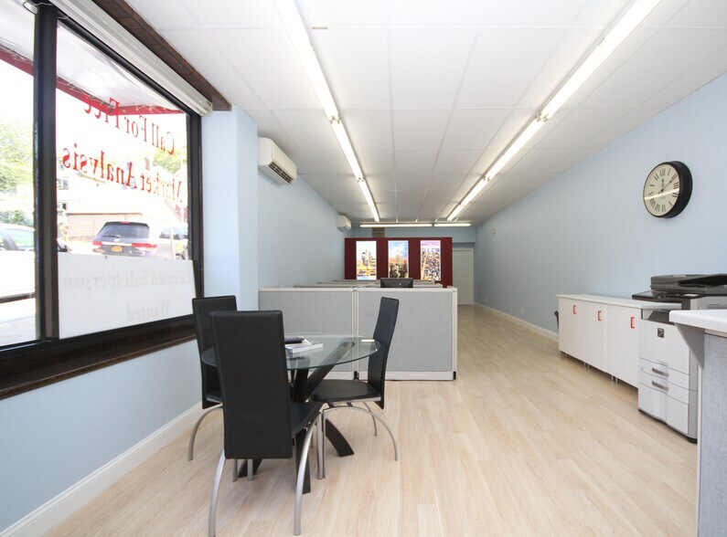 53-01 65th Pl, Maspeth, NY for sale - Interior Photo - Image 1 of 1