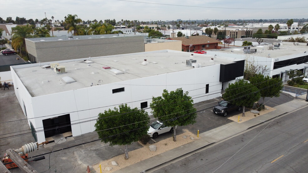 2659-2661 Junipero Ave, Signal Hill, CA for lease - Building Photo - Image 1 of 23