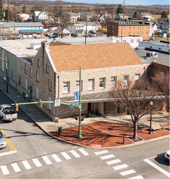 2 E Main St, Hummelstown, PA for sale - Building Photo - Image 1 of 1