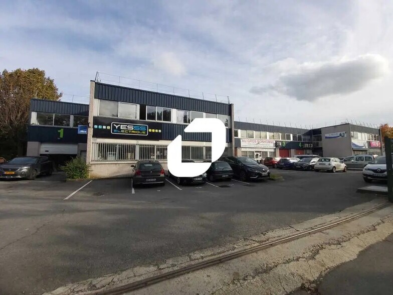 Flex in Wissous for lease - Building Photo - Image 1 of 9