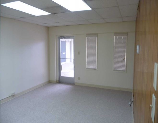 1400 Chester Ave, Bakersfield, CA for lease - Interior Photo - Image 2 of 7