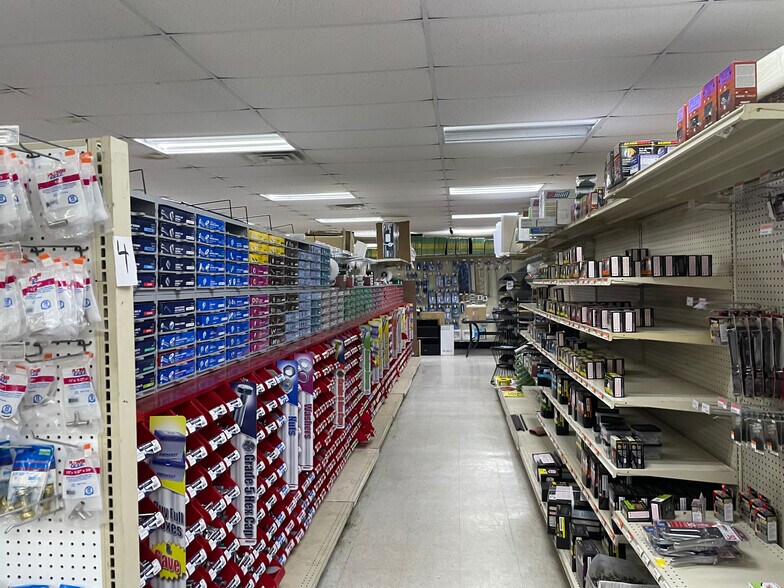 112 W 3rd St, Hermitage, AR 71647 Hardware General