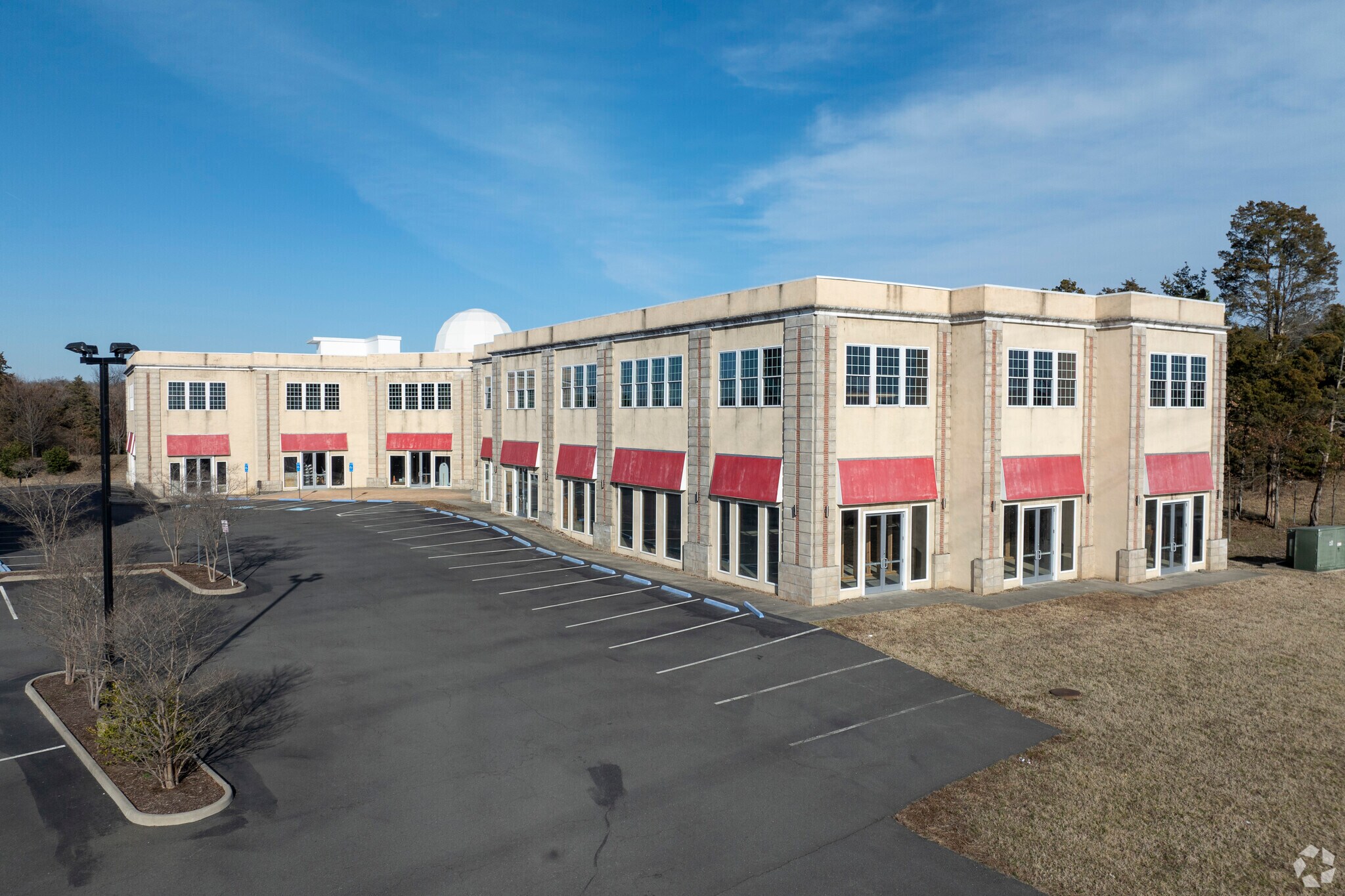 Office in Chantilly, VA for sale Primary Photo- Image 1 of 1