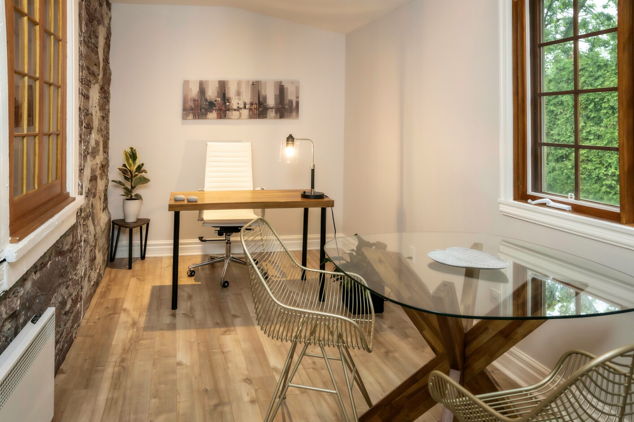 6 Rue Saint-Michel, Vaudreuil-dorion, QC for lease Interior Photo- Image 1 of 2