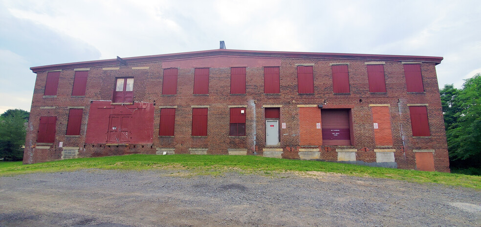 411 N River St, Wilkes Barre, PA for lease - Building Photo - Image 2 of 33