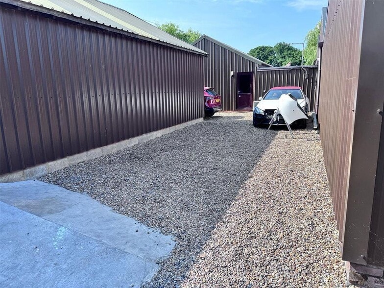 Lower Rd, Hockley for lease - Building Photo - Image 3 of 15