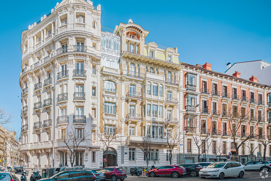 Calle Montalbán, 7, Madrid, Madrid for lease - Building Photo - Image 1 of 17