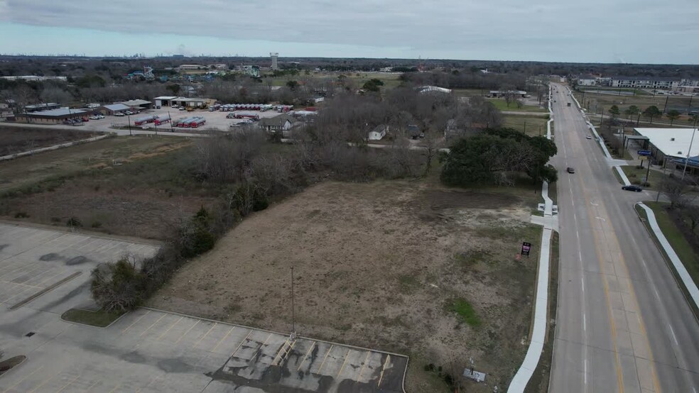 502 W Cedar Bayou Lynchburg Rd, Baytown, TX for sale - Commercial Listing Video - Image 2 of 2