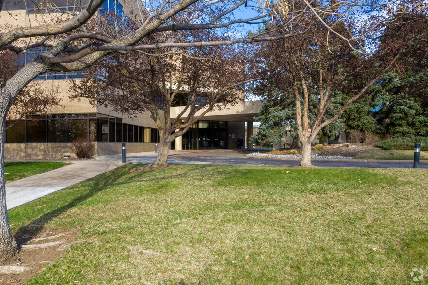 200 W County Line Rd, Highlands Ranch, CO for lease - Building Photo - Image 3 of 10