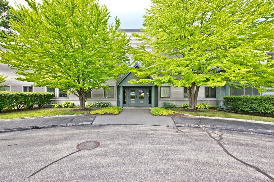 4 Union Park, Topsham, ME for lease - Building Photo - Image 3 of 19