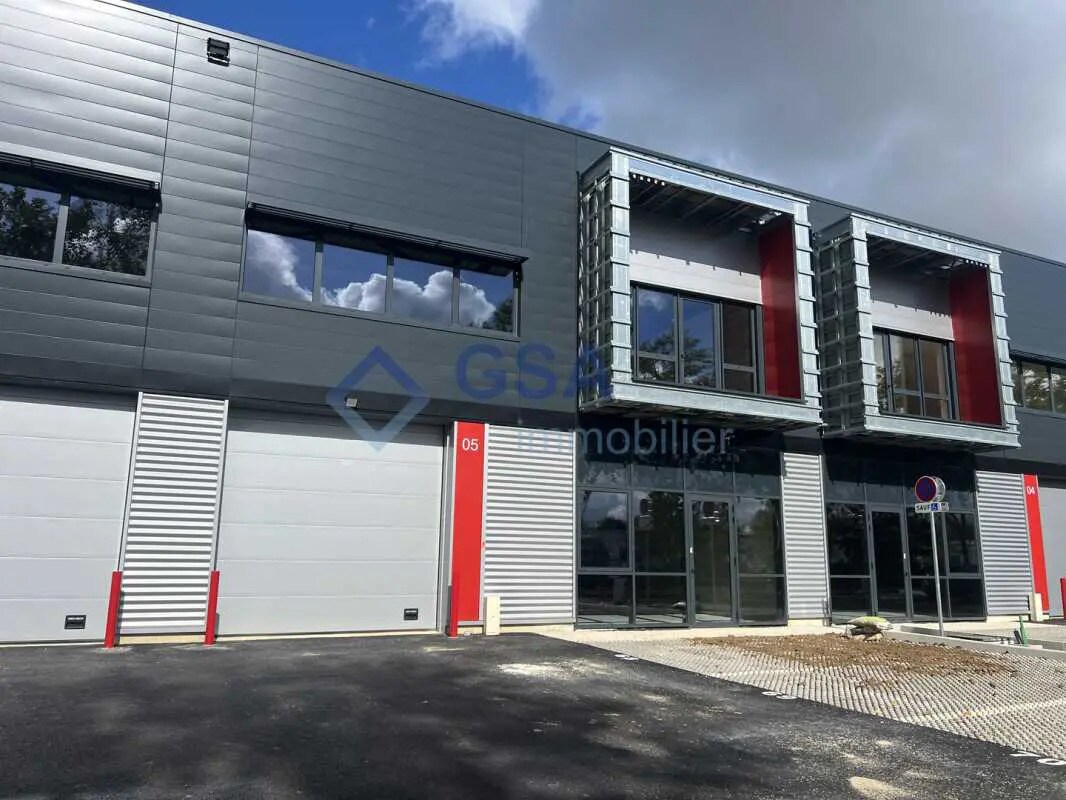 Flex in Bondoufle for lease Building Photo- Image 1 of 6