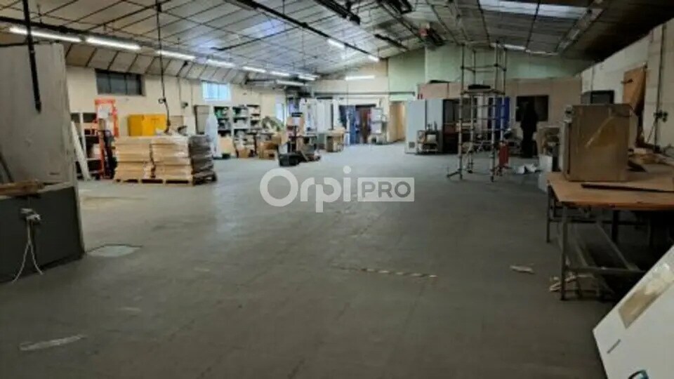 Office in Prémilhat for lease - Interior Photo - Image 3 of 4