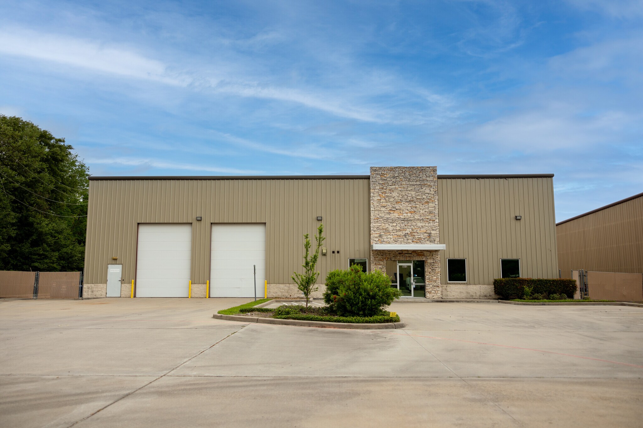 5613 Campbell Rd, Houston, TX for sale Building Photo- Image 1 of 1