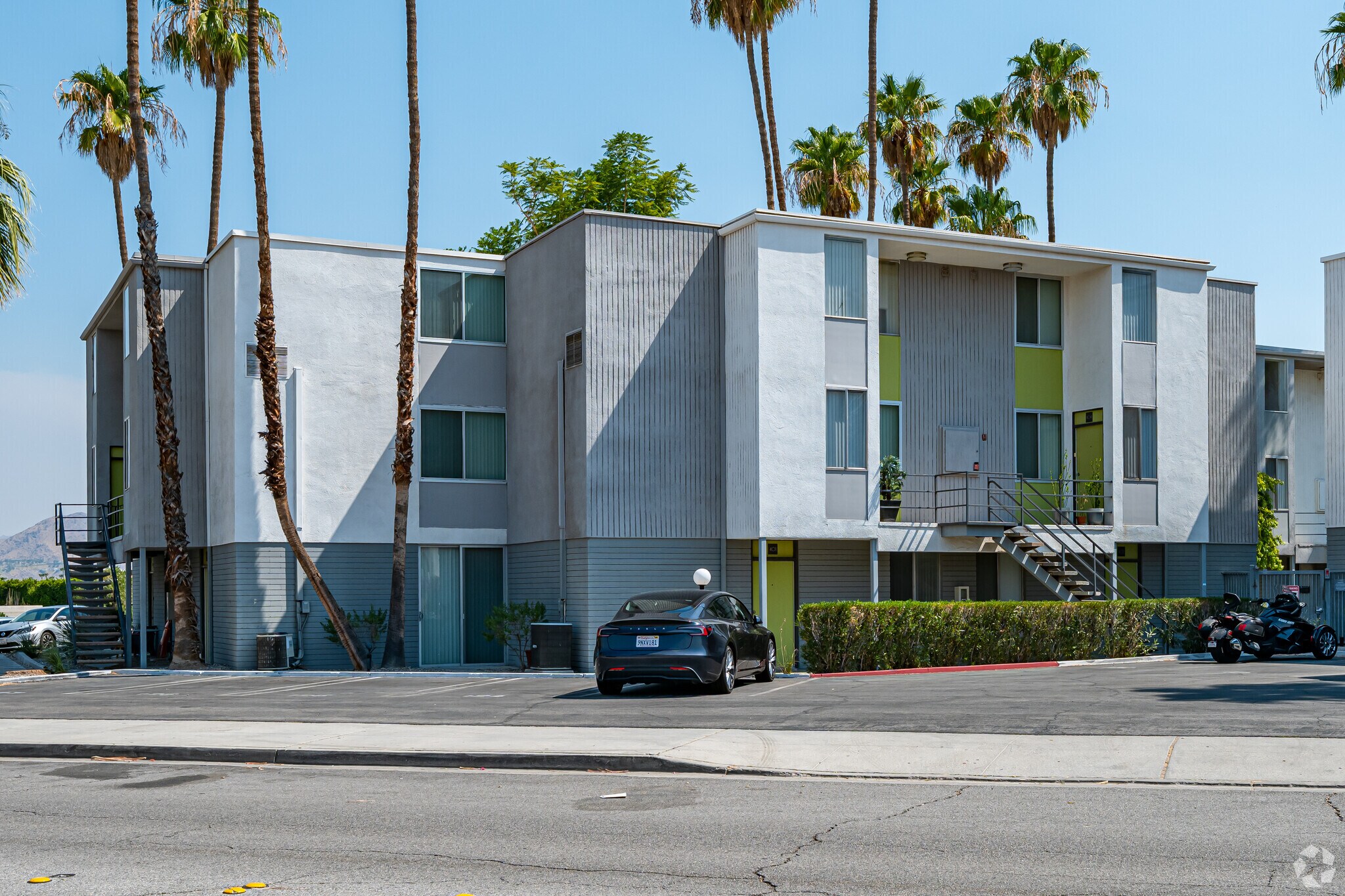 449 E Arenas Rd, Palm Springs, CA for sale Primary Photo- Image 1 of 1