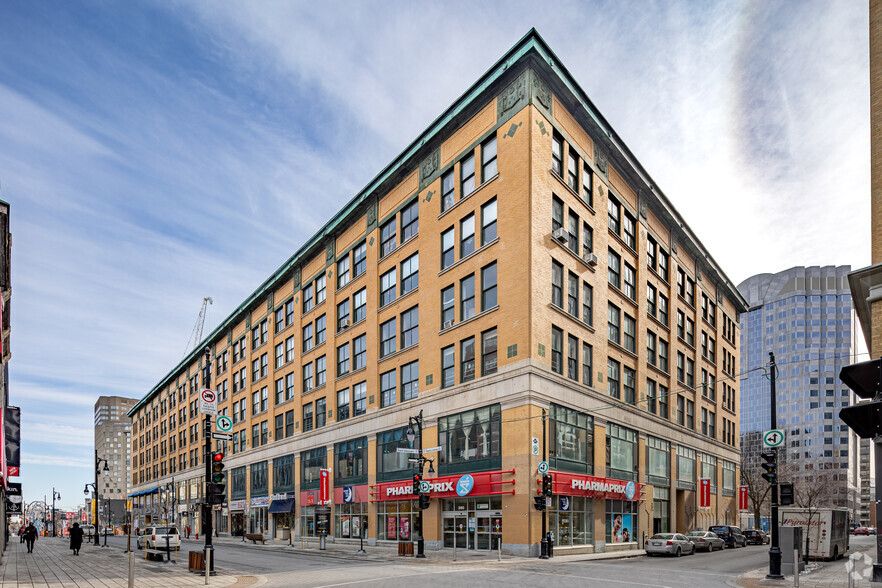 350-390 Rue Sainte-Catherine O, Montréal, QC for lease - Building Photo - Image 3 of 24