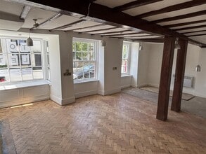 7 Horsefair, Chipping Norton for lease Interior Photo- Image 2 of 7