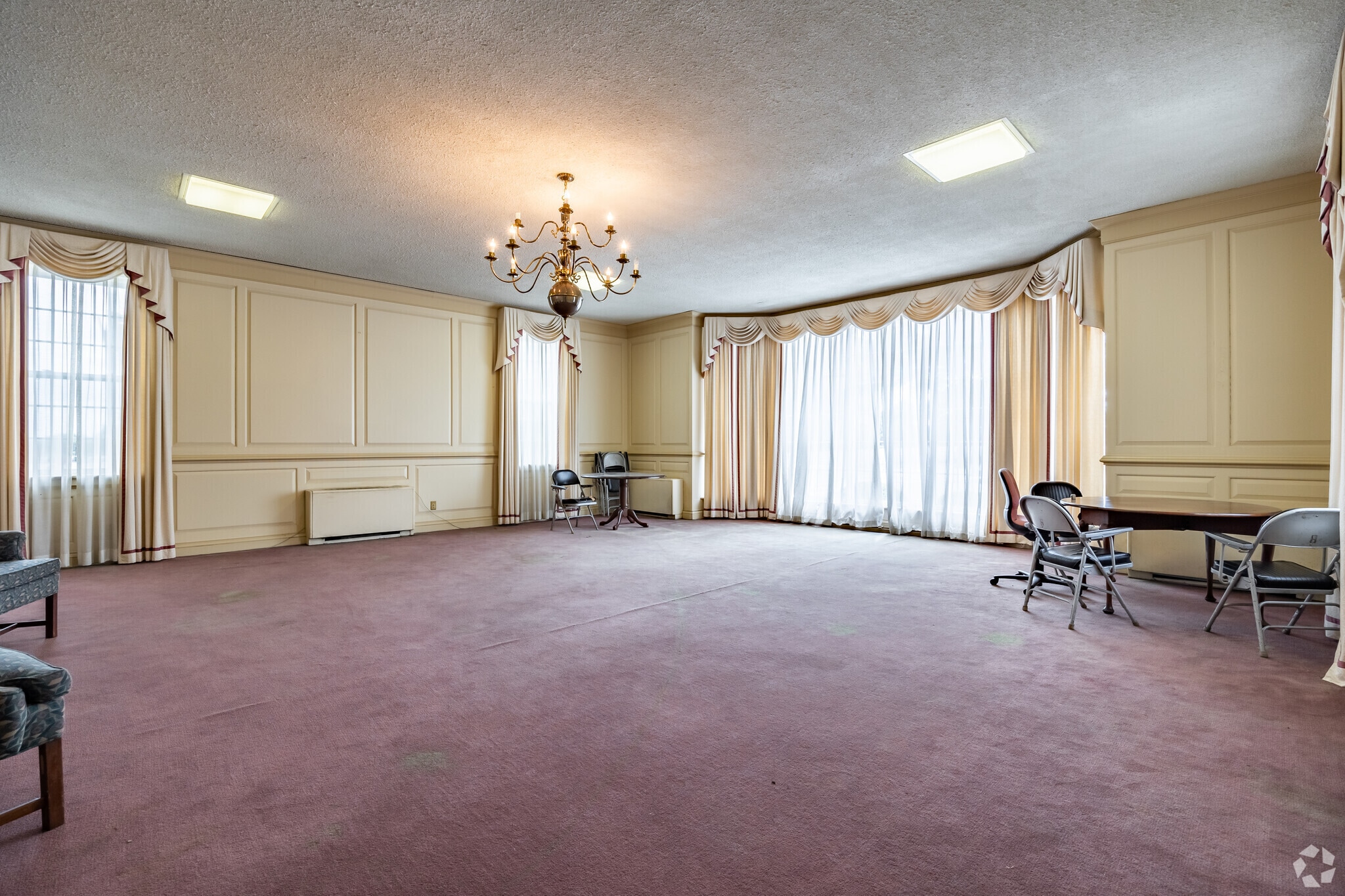 128 S Washington St, Albany, GA for sale Interior Photo- Image 1 of 16