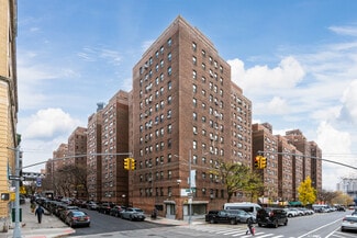 More details for 2 Monroe St, New York, NY - Office/Retail, Retail for Lease