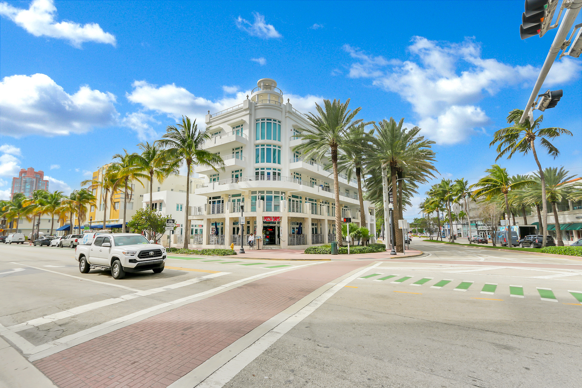 448 Ocean Dr, Miami Beach, FL for lease Building Photo- Image 1 of 11