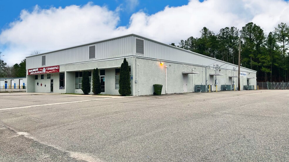 2202 Fayetteville Rd, Rockingham, NC for lease - Building Photo - Image 1 of 8