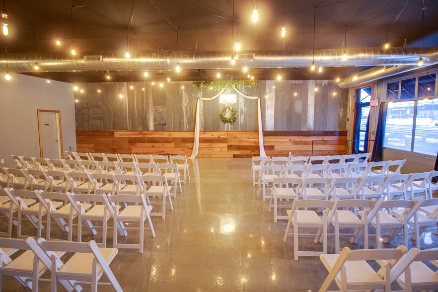 309 N State St, Jerseyville, IL for lease - Building Photo - Image 3 of 25