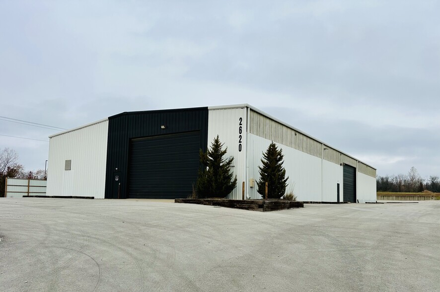 2606 E Rock Haven Rd, Harrisonville, MO for lease - Building Photo - Image 3 of 28