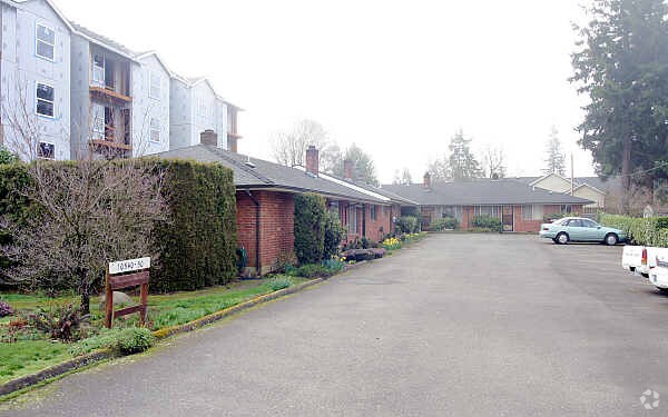 10540-10550 E Burnside St, Portland, OR for sale Primary Photo- Image 1 of 1