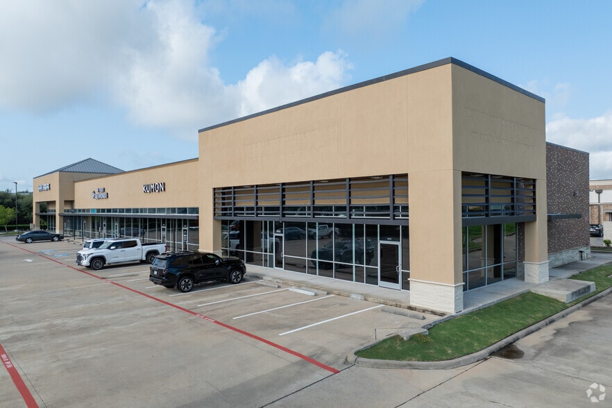12920 University Blvd, Sugar Land, TX for lease - Building Photo - Image 1 of 22