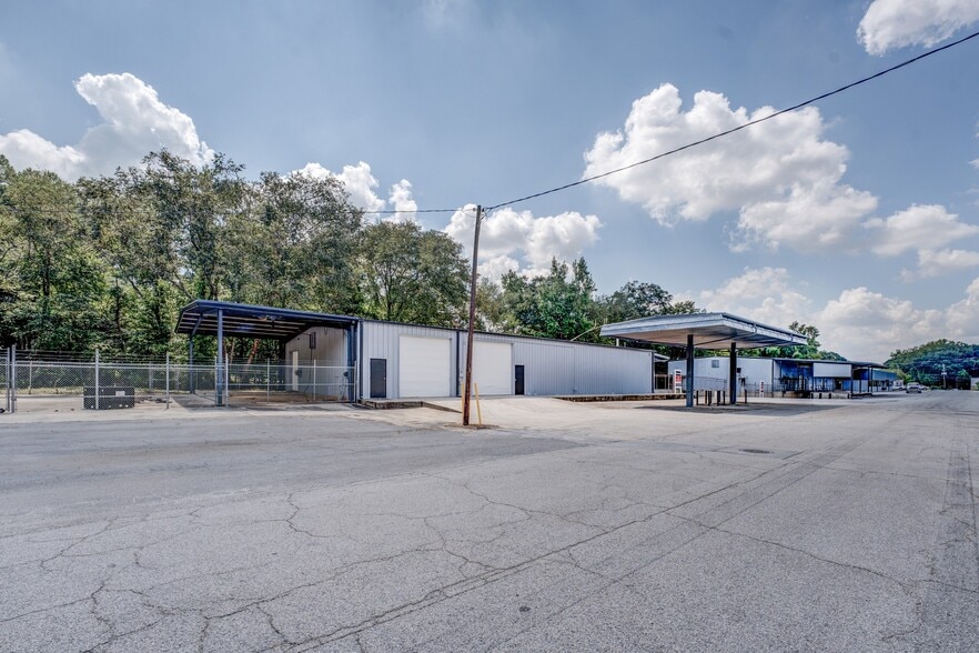 1580 Collins Blvd, Austell, GA for lease - Building Photo - Image 1 of 4