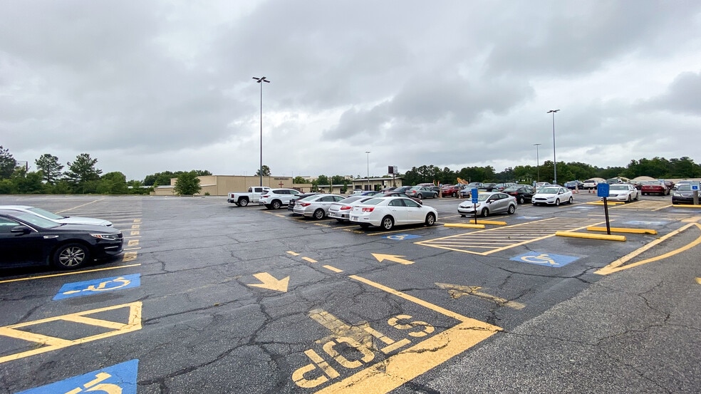 2807 Wylds Rd, Augusta, GA for sale - Building Photo - Image 1 of 10