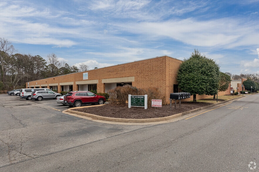 82018261 Hermitage Rd, Richmond, VA 23228