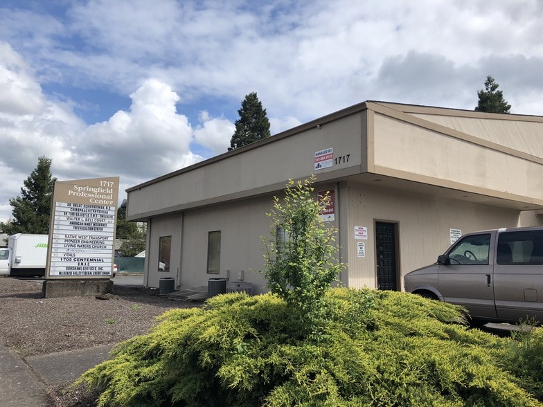 1717 Centennial Blvd, Springfield, OR for lease - Building Photo - Image 1 of 2