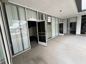 520-540 W Palmdale Blvd, Palmdale, CA for lease Interior Photo- Image 2 of 6