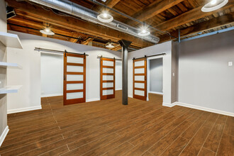 216 S Jefferson St, Chicago, IL for lease Interior Photo- Image 2 of 4