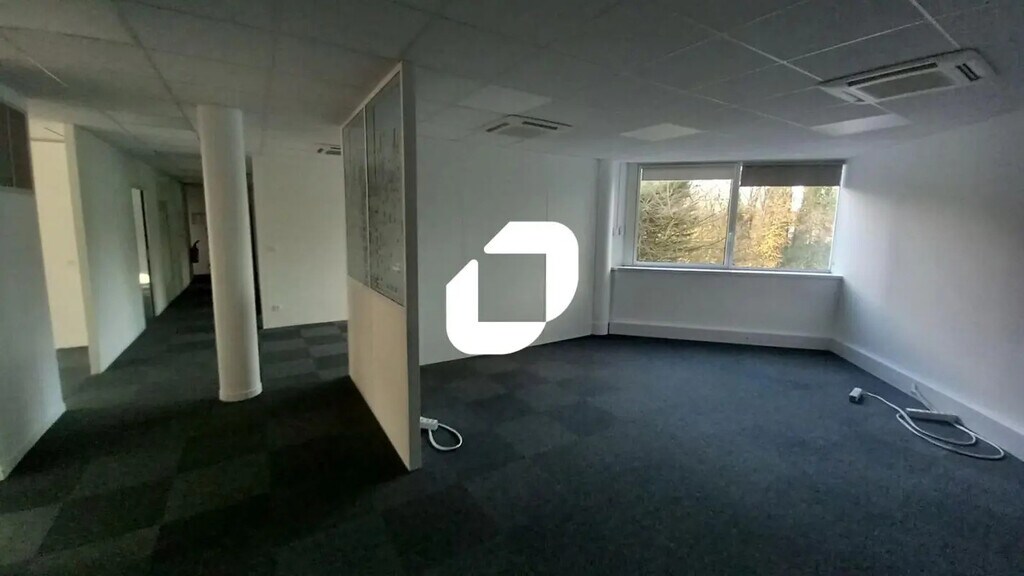 Location Bureaux 42 m² à 273 m² - Photo 1