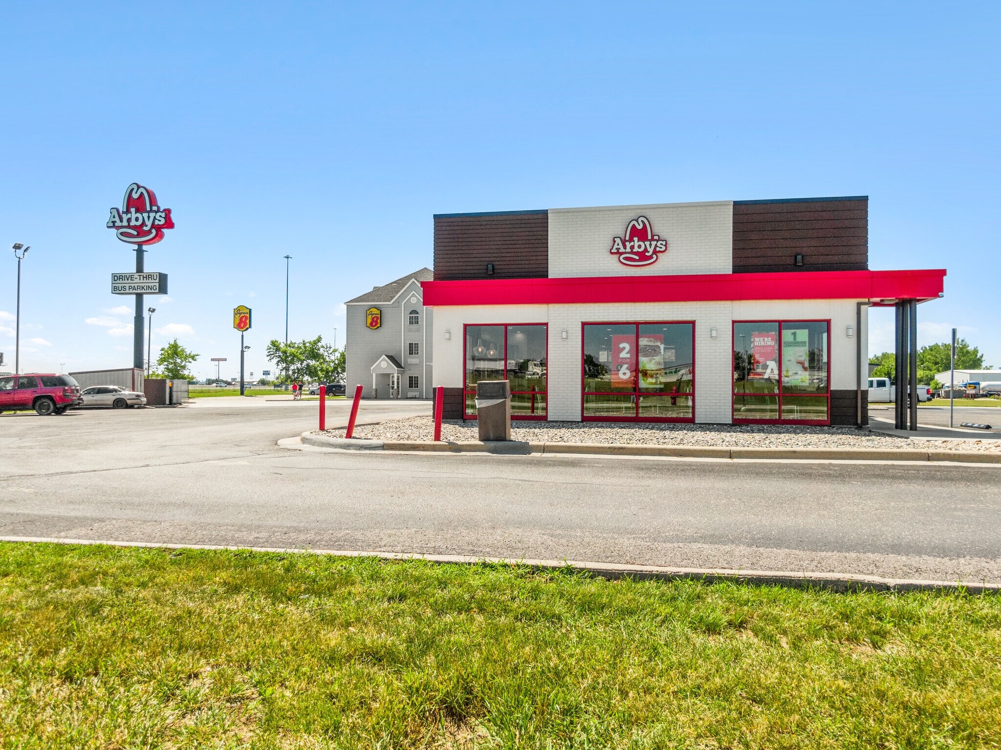 1117 38th St NW, Fargo, ND for sale Primary Photo- Image 1 of 1