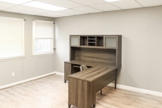 12 Roosevelt Ave, Mystic, CT for lease Building Photo- Image 1 of 5