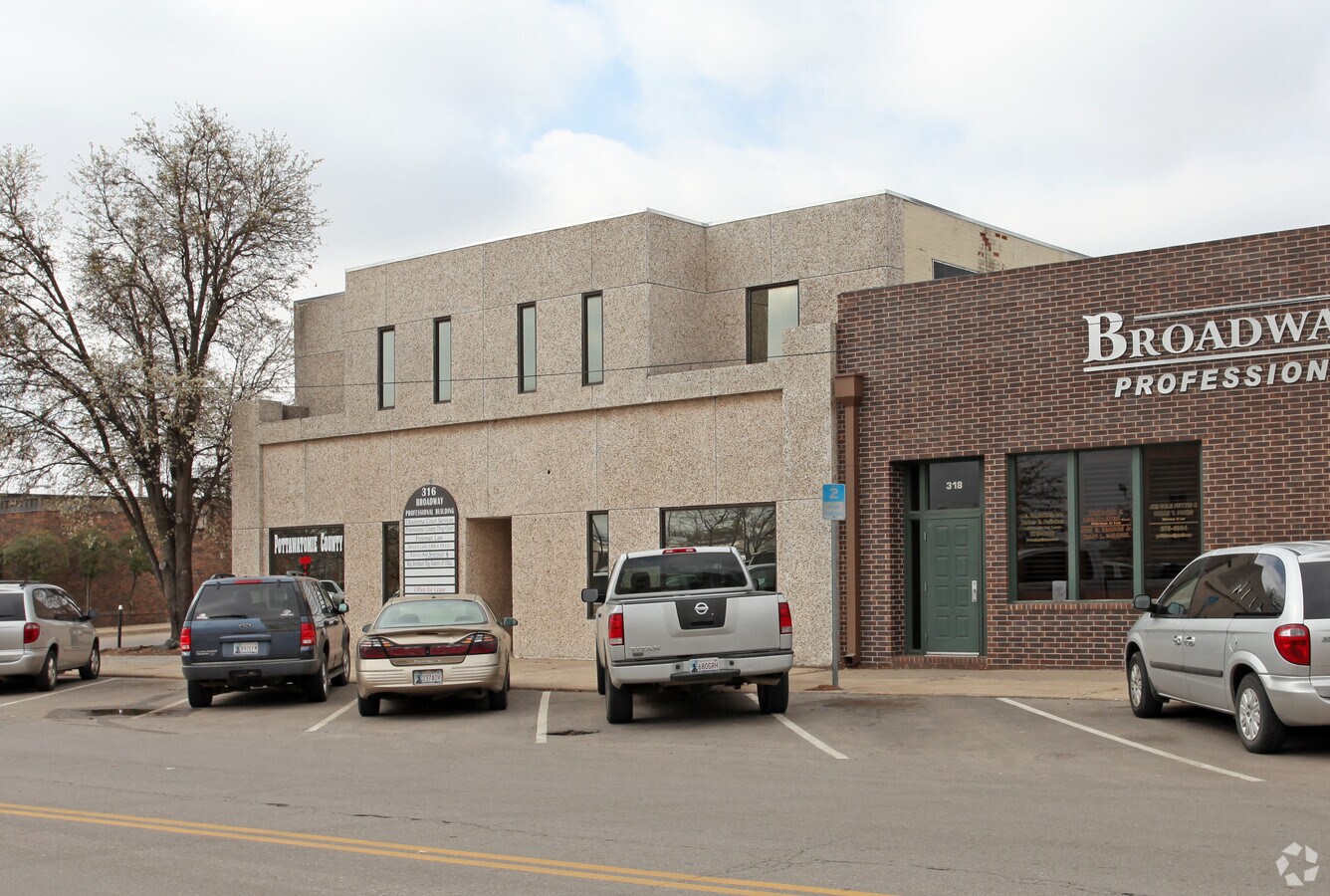 316 N Broadway Ave, Shawnee, OK 74801