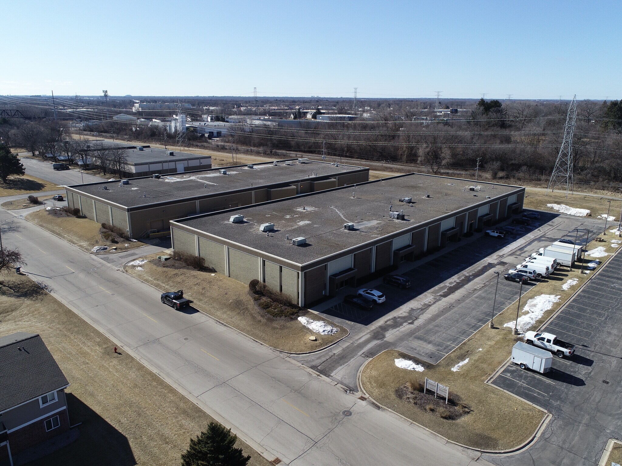 6575-6637 N Sidney Pl, Glendale, WI for lease Building Photo- Image 1 of 16