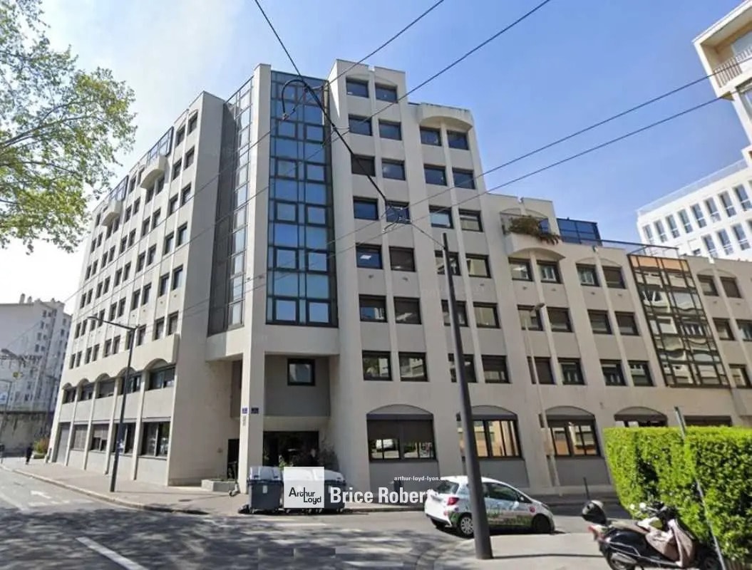 Office in Lyon for lease Building Photo- Image 1 of 4