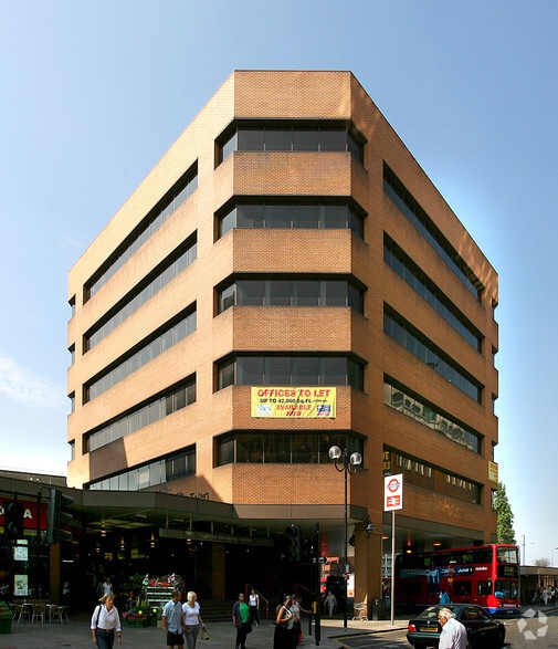 79 College Rd, Harrow for lease - Building Photo - Image 1 of 22