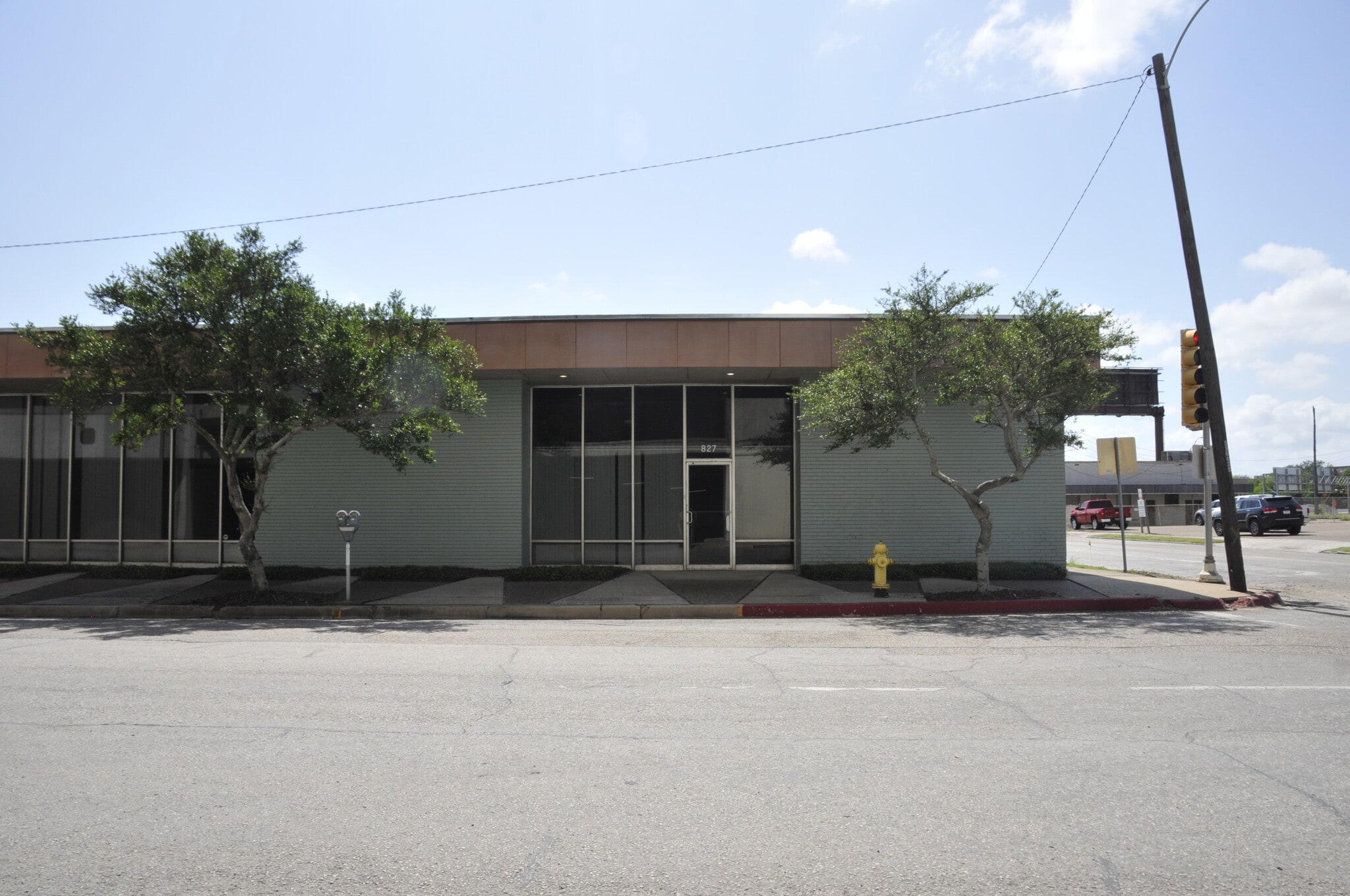 823-827 Tancahua St, Corpus Christi, TX for lease Building Photo- Image 1 of 11