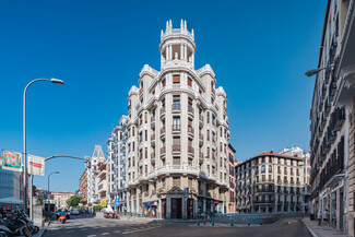 More details for Calle de Mejía Lequerica, 13, Madrid - Retail for Lease