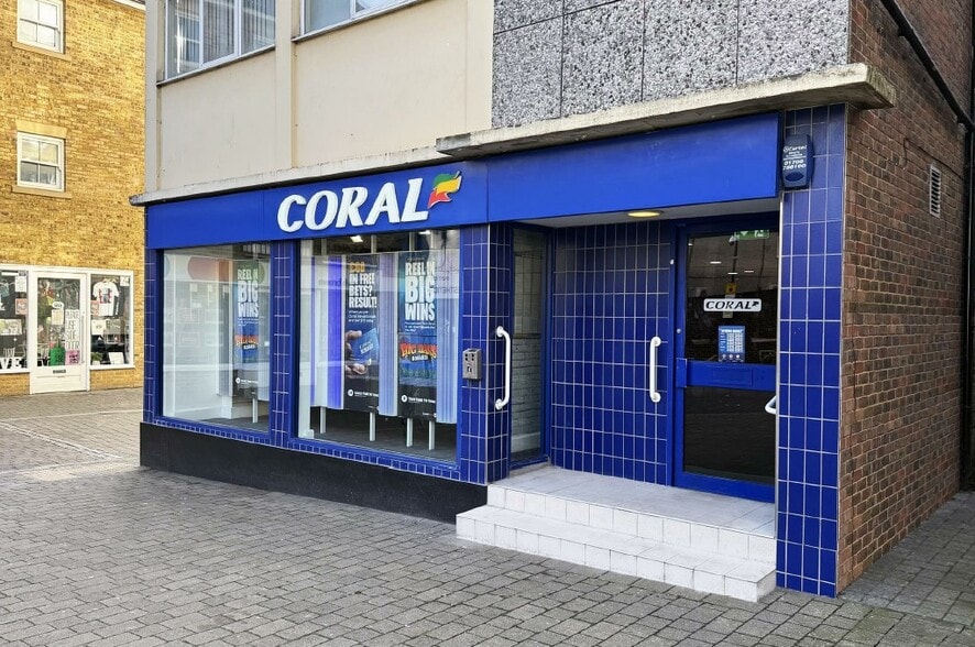 1-3 Crown St, Brentwood for sale - Building Photo - Image 2 of 3