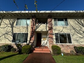 207 7th Ave, San Mateo CA - 1031 Exchange Property