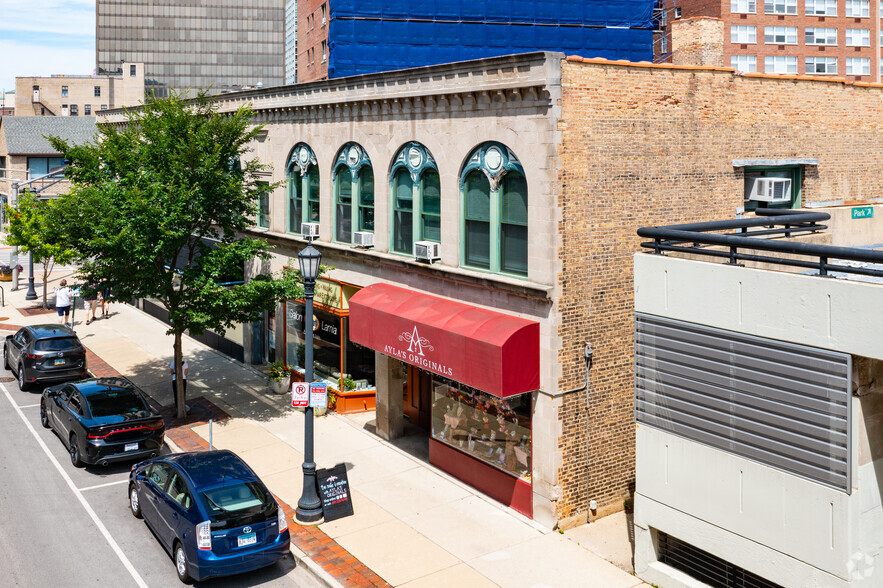 618-628 Grove St, Evanston, IL for lease - Building Photo - Image 3 of 4