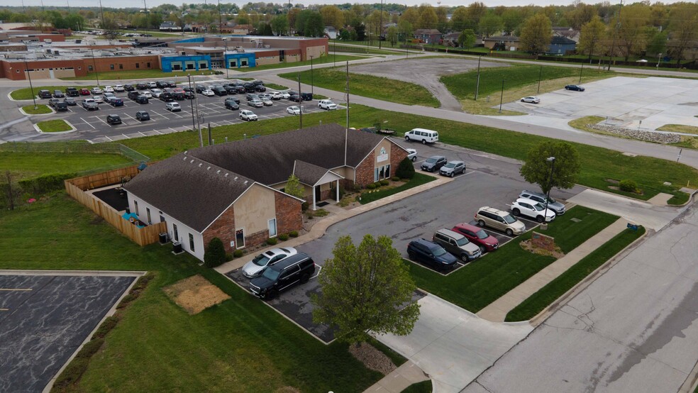 120 NW Garden St, Grain Valley, MO for sale - Aerial - Image 2 of 7