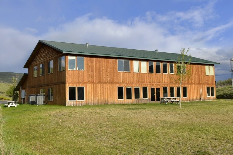 31 W Chewuch Rd, Winthrop, WA for sale - Primary Photo - Image 1 of 1