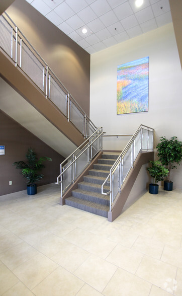 3100 Village Point Rd, Chesterton, IN for lease - Lobby - Image 2 of 3