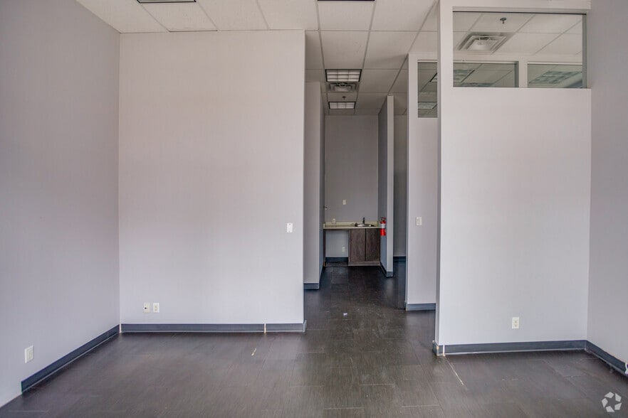 201 Morrissey Rd, Port Moody, BC for lease - Interior Photo - Image 2 of 8